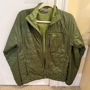 REI insulated layering jacket. Packable. Men’s small